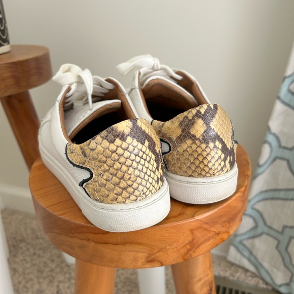 Frye ivy court low lace White Leather Sneakers, 7.5M - Picture 2 of 5